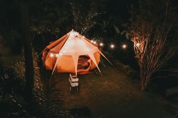 Offrez-vous une escapade de rêve avec le camping de luxe